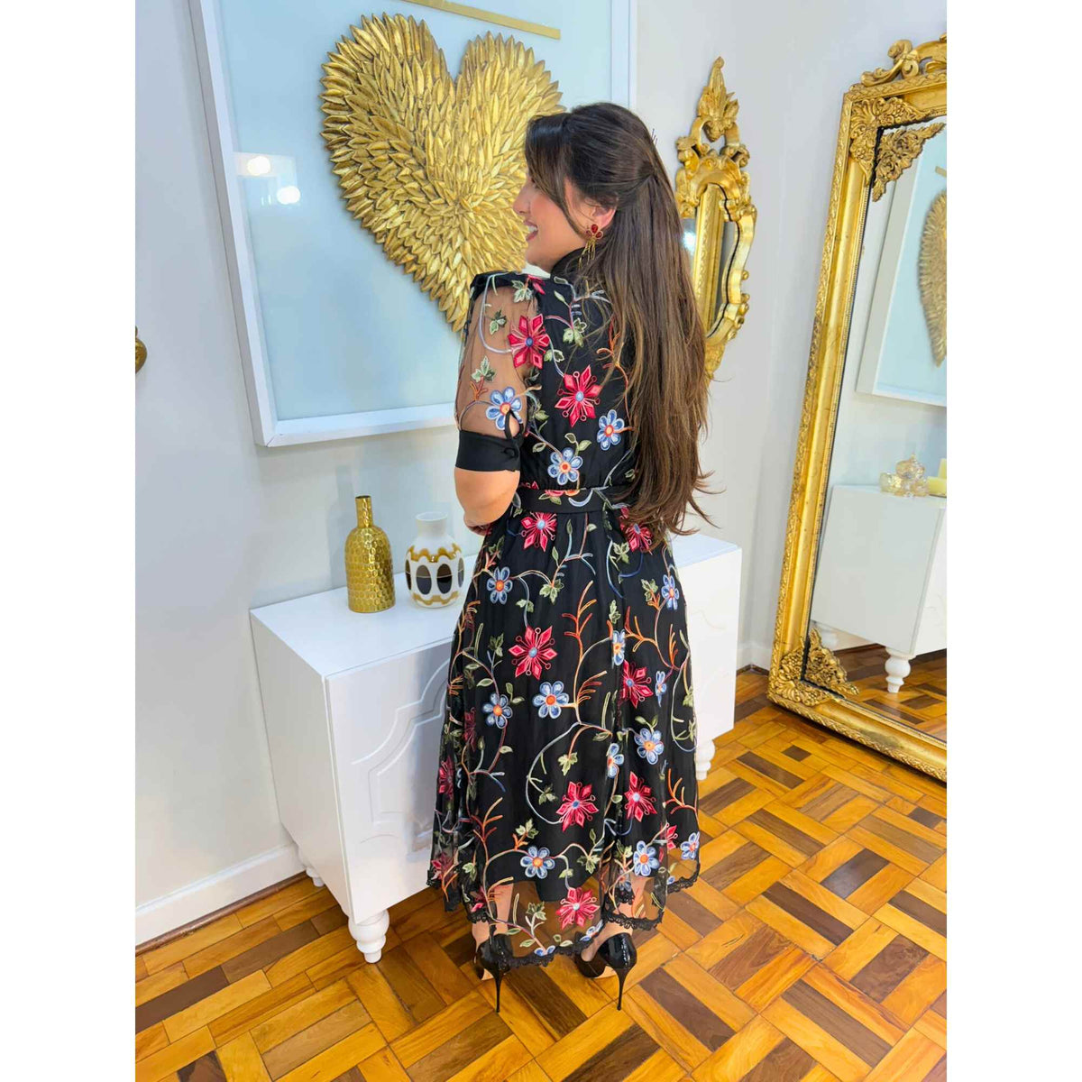 Vestido Hadassa | tule bordado midi - Releitura
