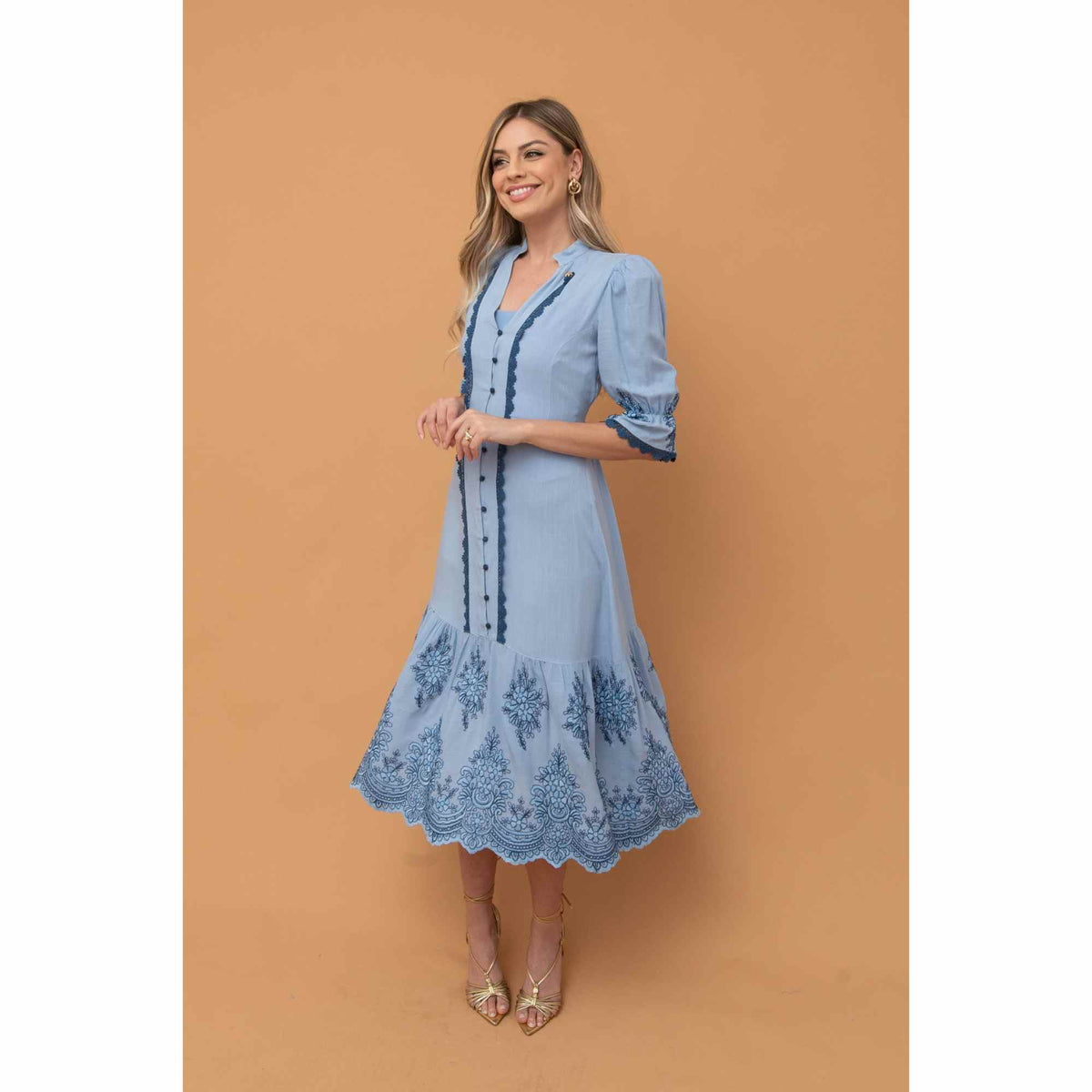 Vestido Kimberly Releitura | fibra natural bordado midi