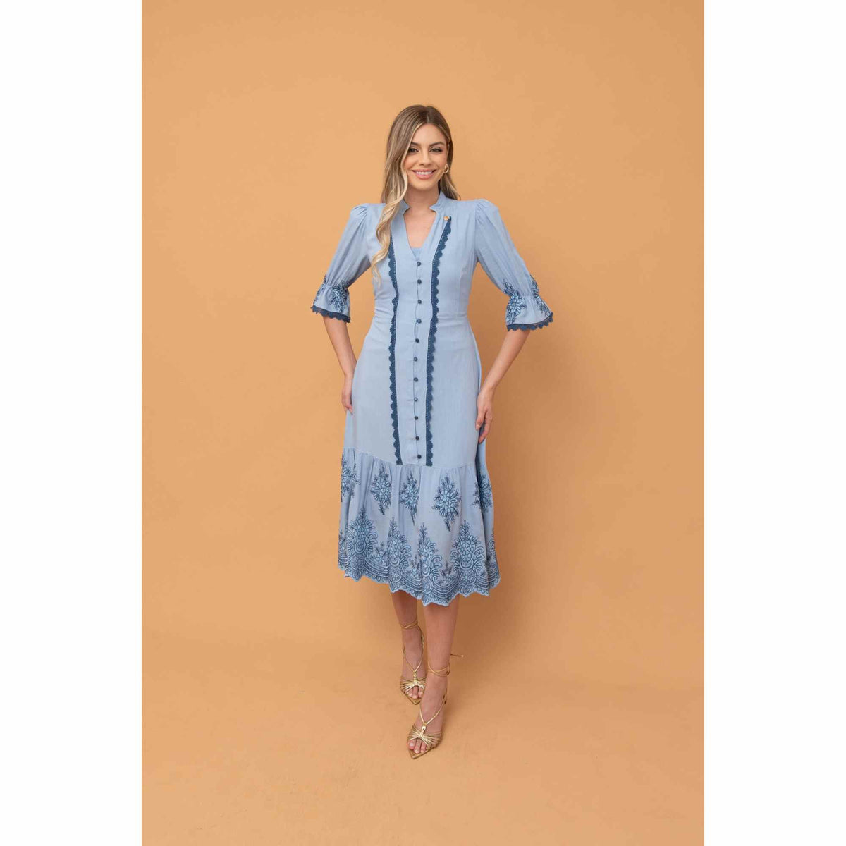 Vestido Kimberly Releitura | fibra natural bordado midi